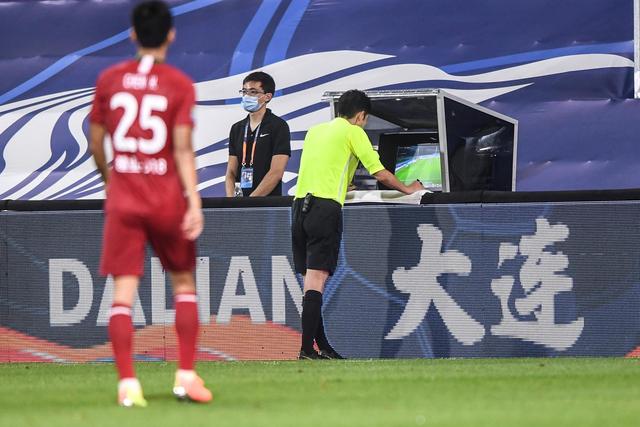 申花团队几乎全员出征深圳，伤员仅限几位